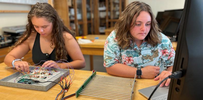 Gwen Conley '23, left, and Hannah Needham '23, right